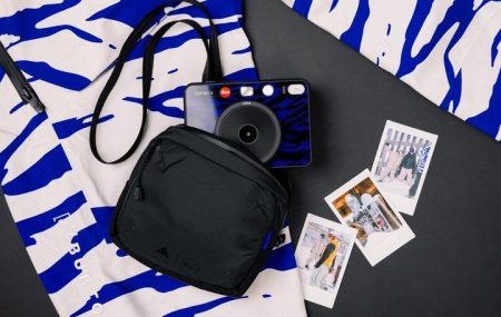 Leica Sofort 2 Burton Edition img 0