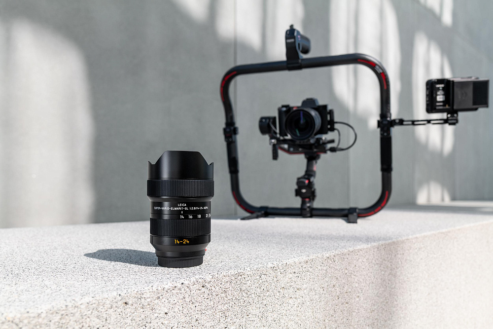 Two new ultra-wide-angle SL lenses