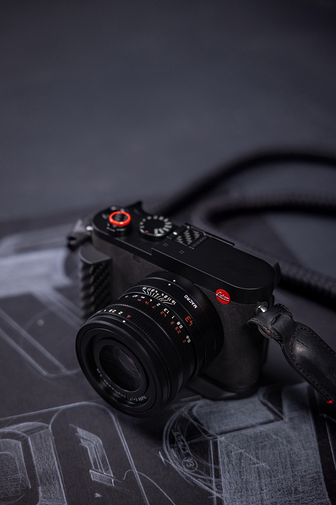Leica Q3 43 Formula 1® Edition