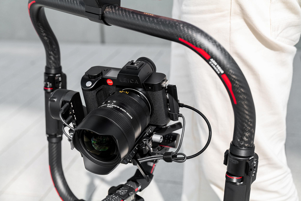 Two new ultra-wide-angle SL lenses