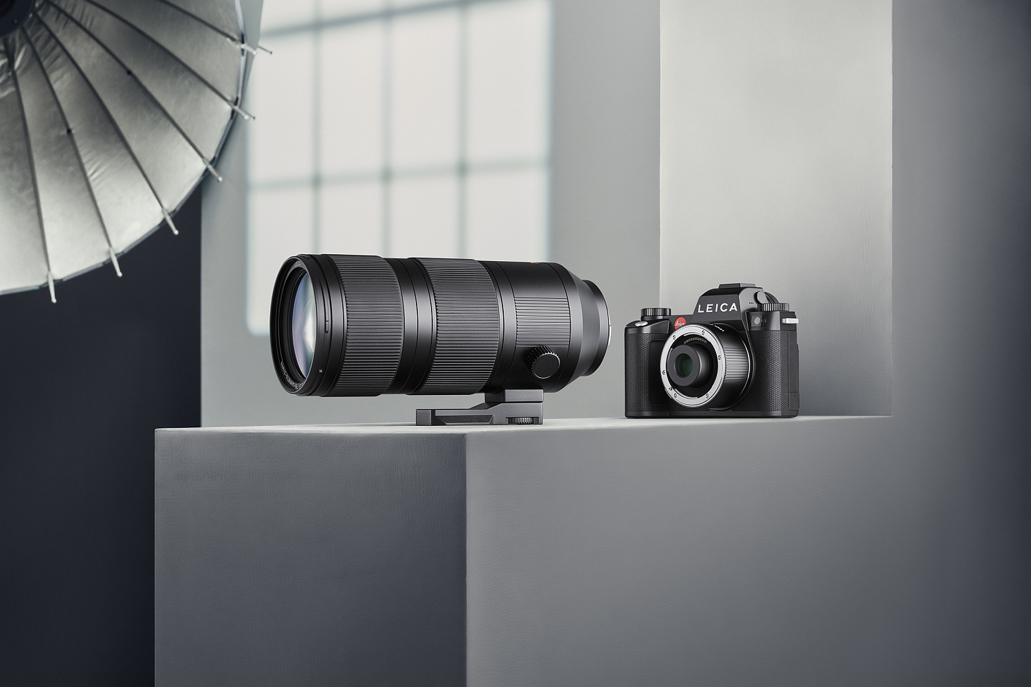 Leica Vario-Elmarit-SL 70-200 f/2.8 ASPH. + Leica Extender L 2.0x