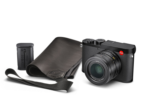 Leica Q2 Traveler Kit (Q2+18549+16062) img 0